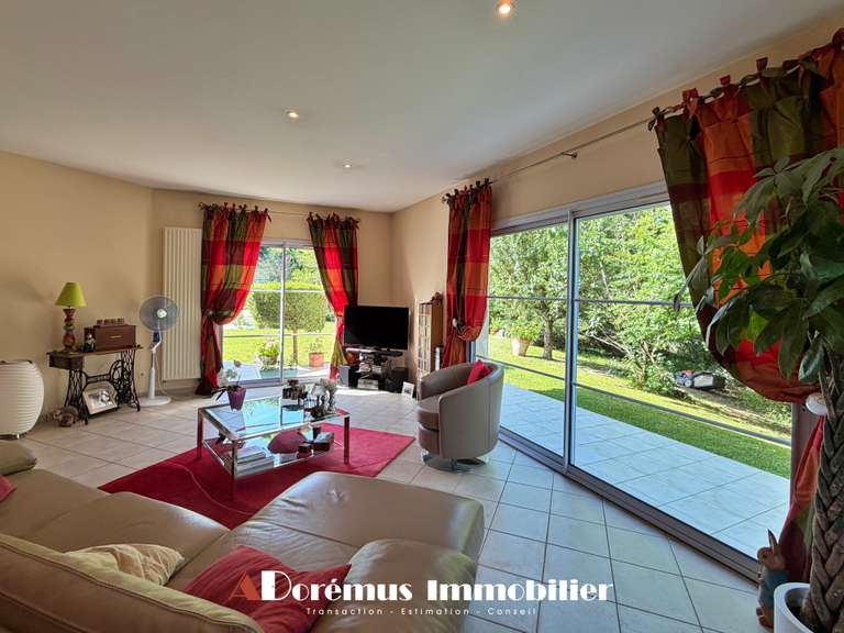 House Artigues-près-Bordeaux - 5 bedrooms - 203m²