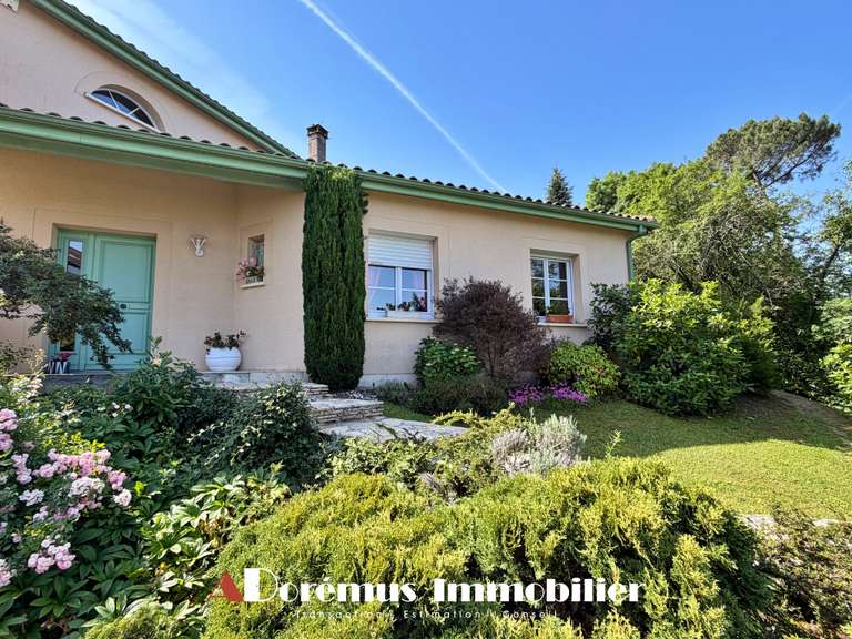 House Artigues-près-Bordeaux - 5 bedrooms - 203m²