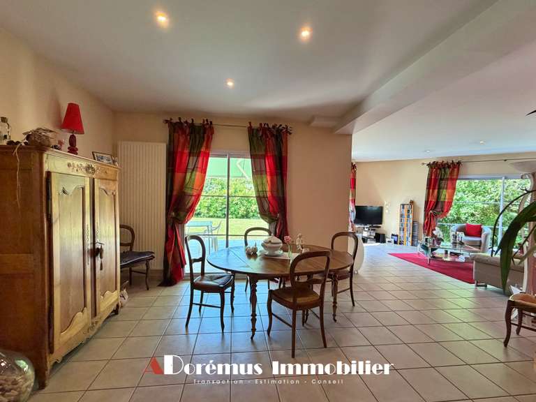House Artigues-près-Bordeaux - 5 bedrooms - 203m²