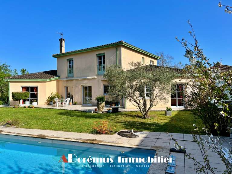 Maison Artigues-près-Bordeaux - 5 chambres - 203m²