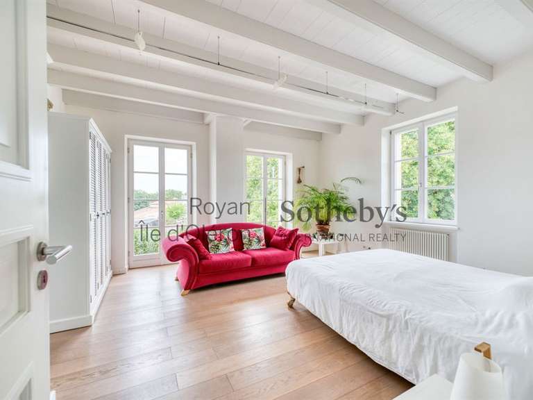 House Arvert - 4 bedrooms - 217m²