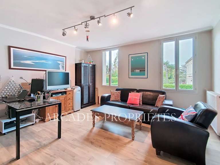 Maison Arveyres - 5 chambres - 230m²