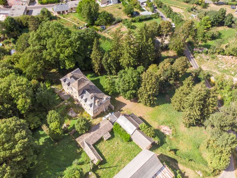 Château Arvieu - 12 chambres - 474m²