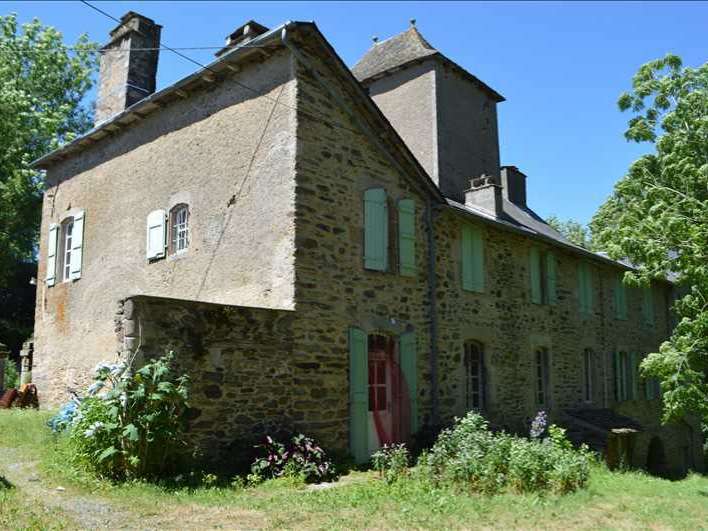 Château Arvieu - 12 chambres - 474m²
