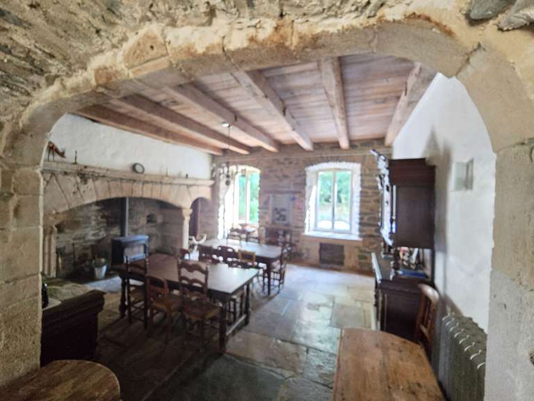 Château Arvieu - 12 chambres - 474m²