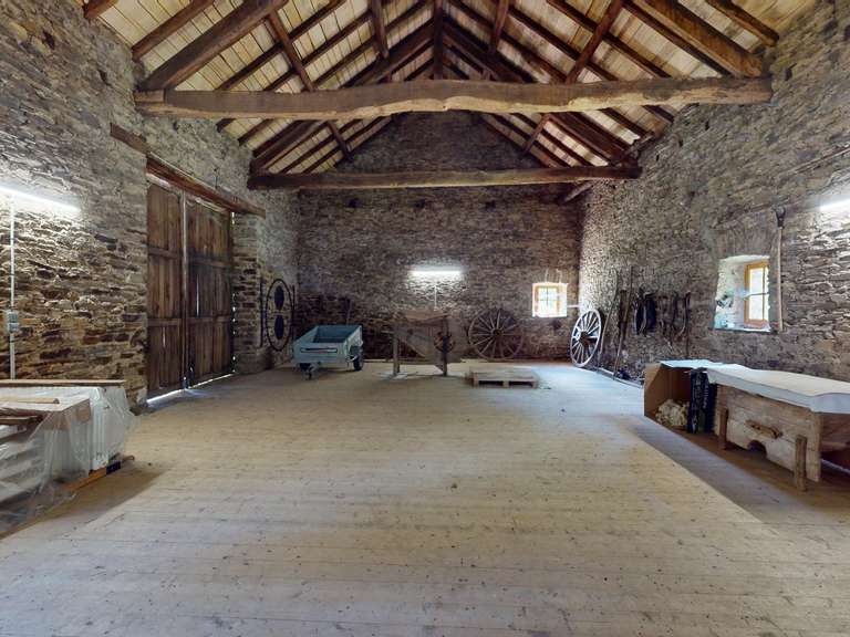 Maison Arvieu - 5 chambres - 305m²