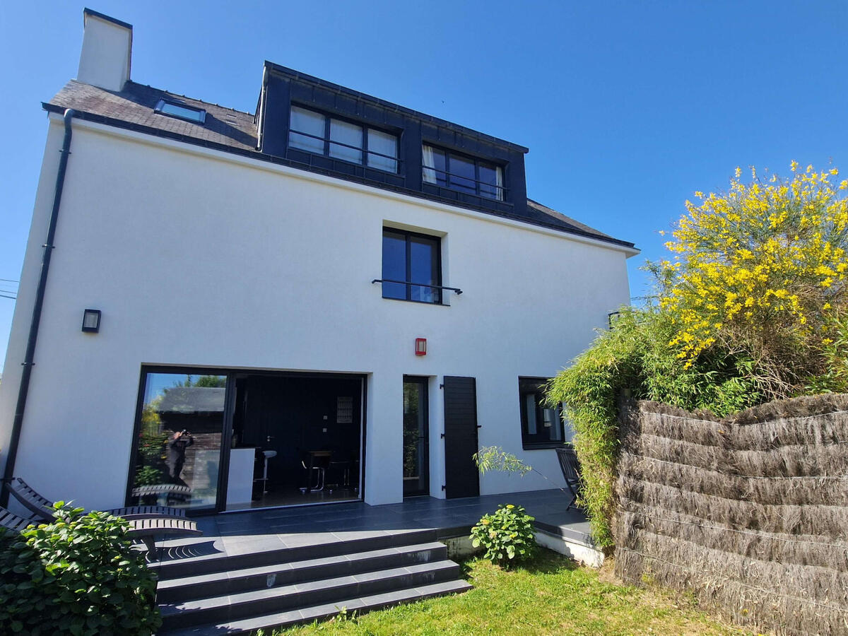 House Arzon