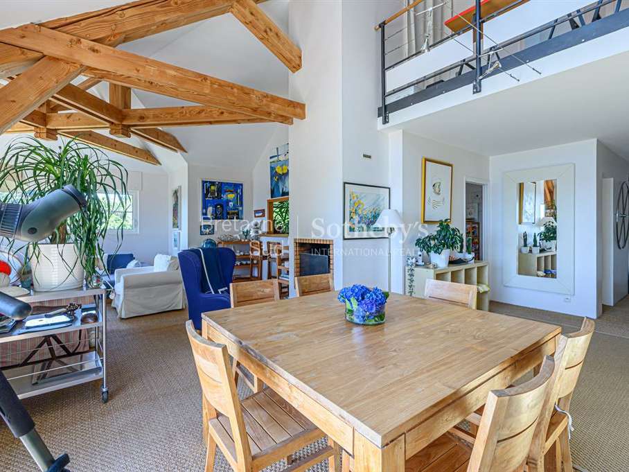 House Arzon