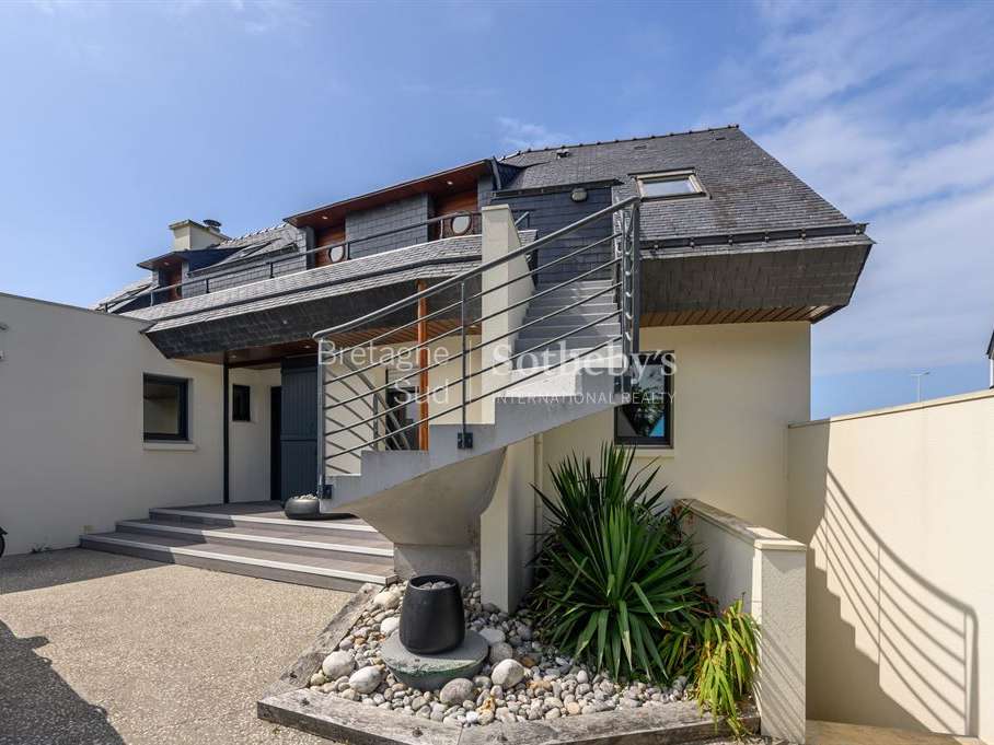 House Arzon