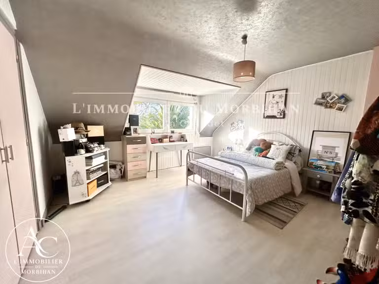 House Arzon - 5 bedrooms - 184m²