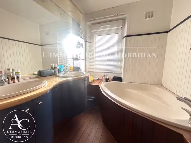 House Arzon - 5 bedrooms - 184m²