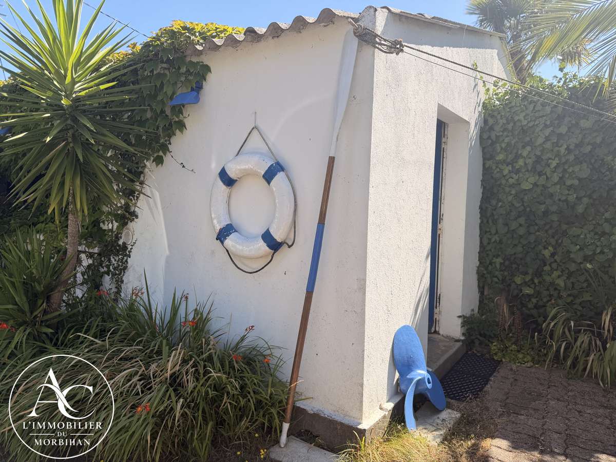 House Arzon