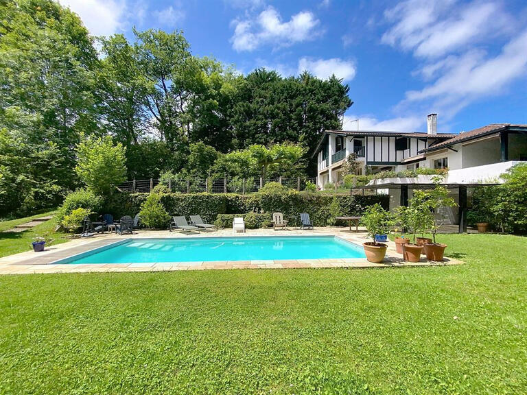 Maison Ascain - 4 chambres - 250m²