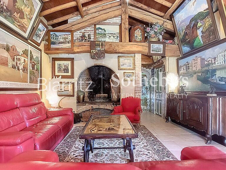 House Ascain - 3 bedrooms - 300m²
