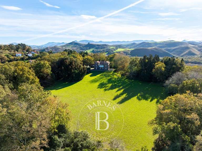 Maison Ascain - 9 chambres - 450m²