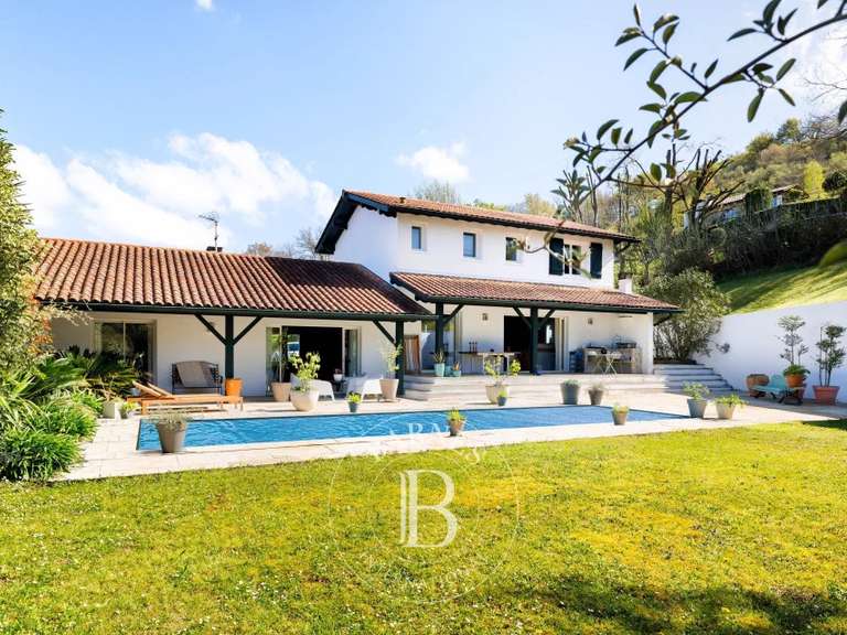 Maison Ascain - 4 chambres - 154m²