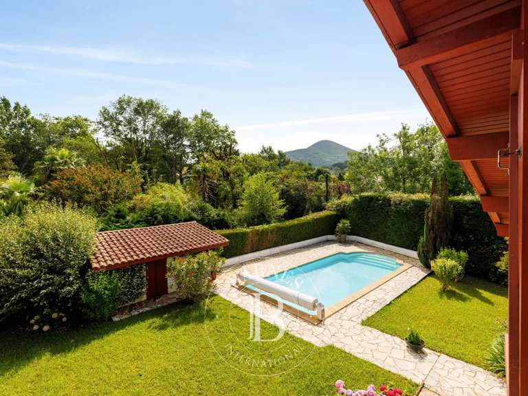 Maison Ascain - 5 chambres - 160m²