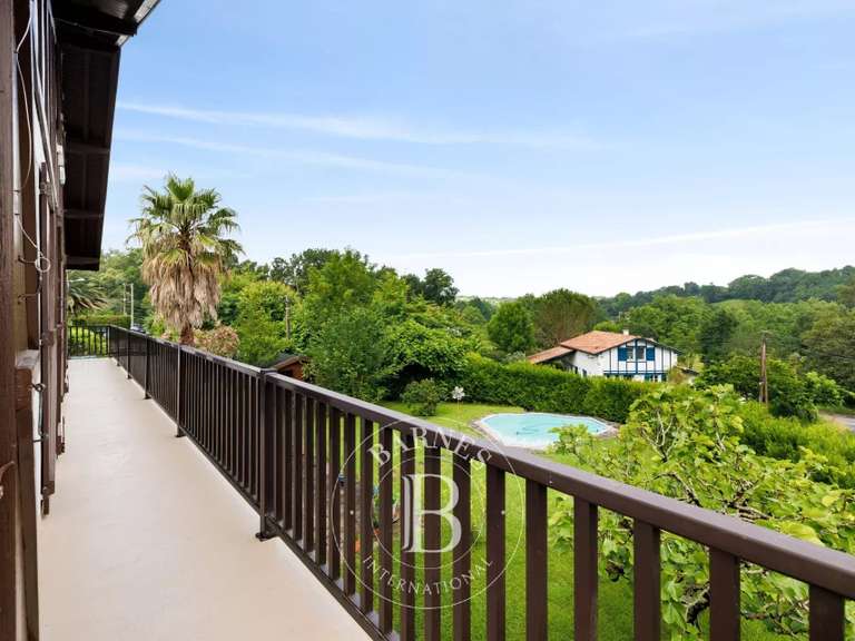Maison Ascain - 6 chambres - 215m²