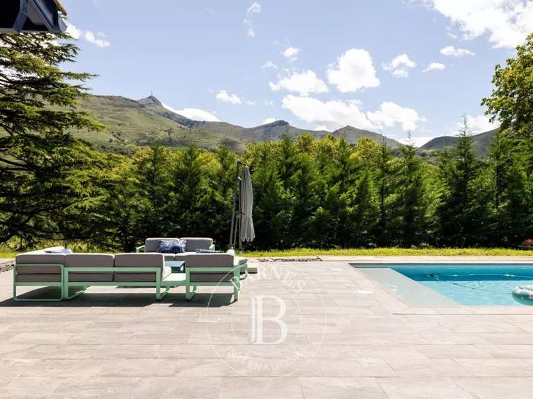 Maison Ascain - 230m²