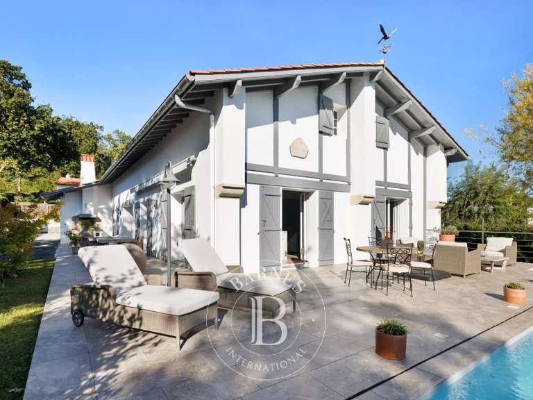 Maison Ascain - 4 chambres - 200m²