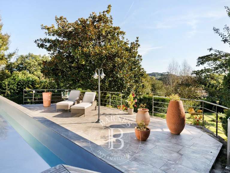 Maison Ascain - 4 chambres - 200m²