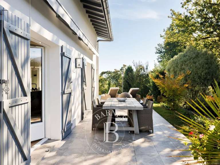 Maison Ascain - 4 chambres - 200m²