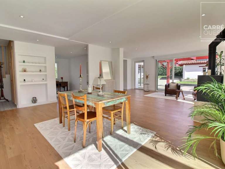 Maison Ascain - 5 chambres - 325m²