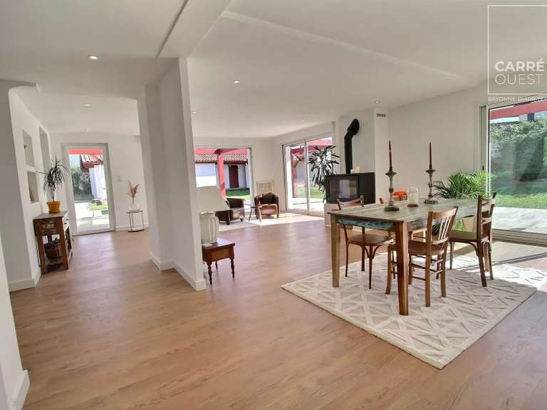 Maison Ascain - 5 chambres - 325m²