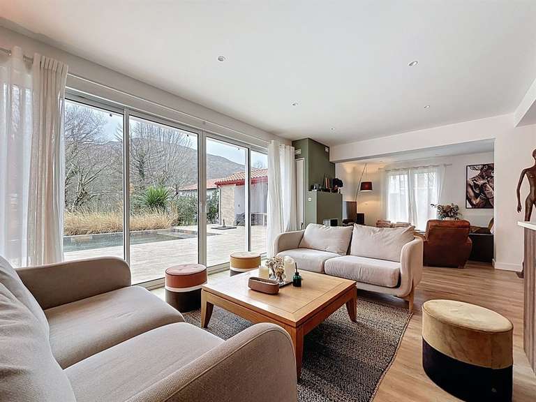 House Ascain - 5 bedrooms - 216m²