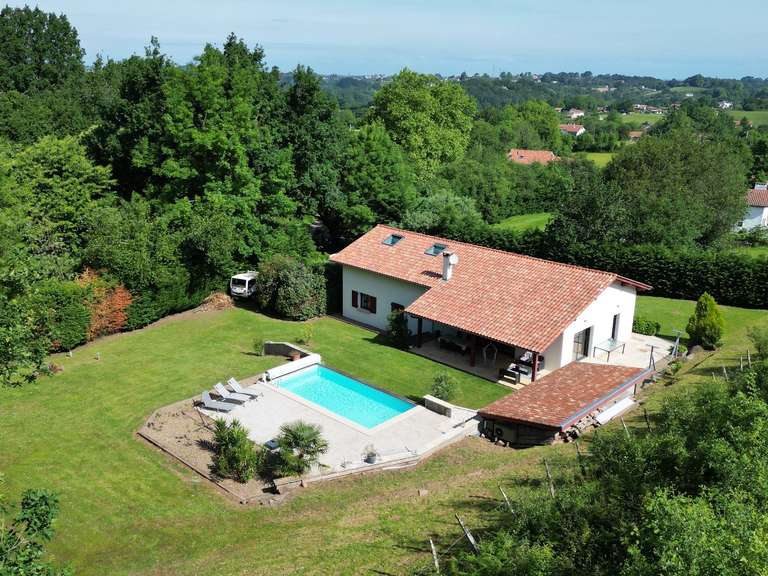 Maison Ascain - 4 chambres - 185m²