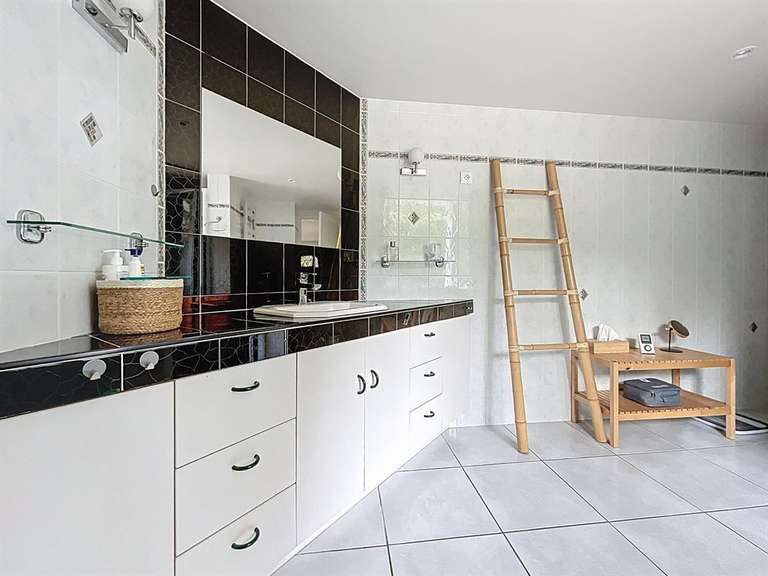 Maison Ascain - 4 chambres - 230m²