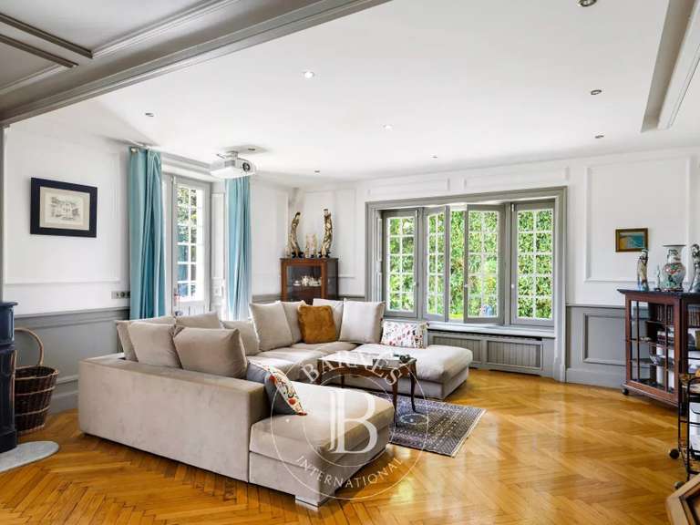 House Ascain - 3 bedrooms - 370m²