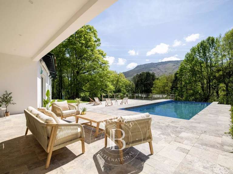 House Ascain - 5 bedrooms - 250m²