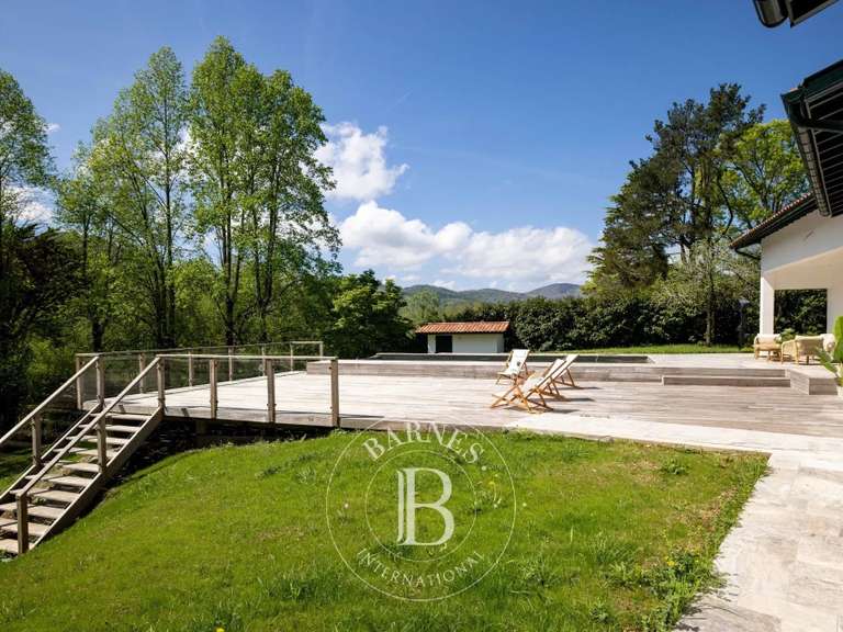 House Ascain - 5 bedrooms - 250m²