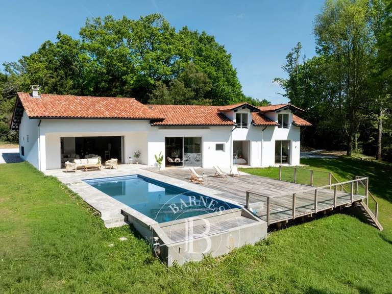 House Ascain - 5 bedrooms - 250m²