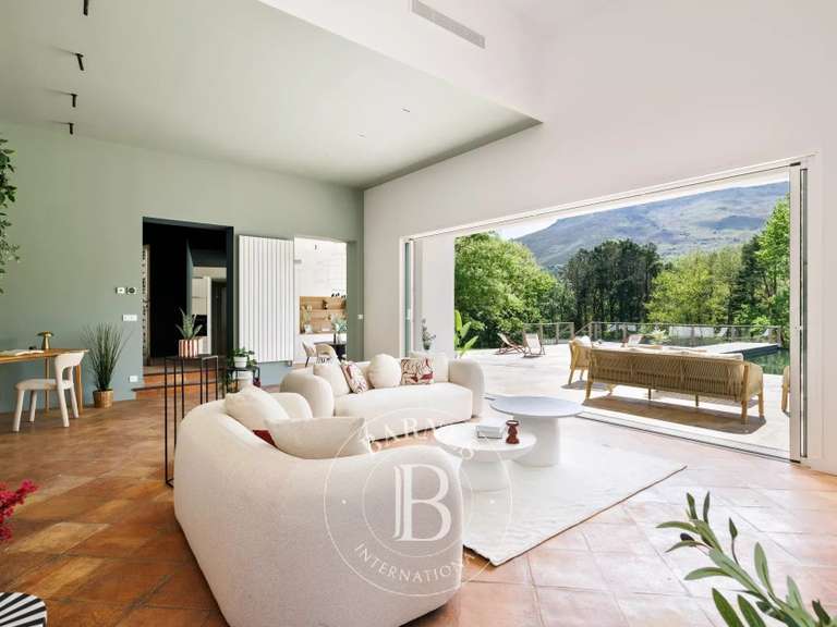 House Ascain - 5 bedrooms - 250m²