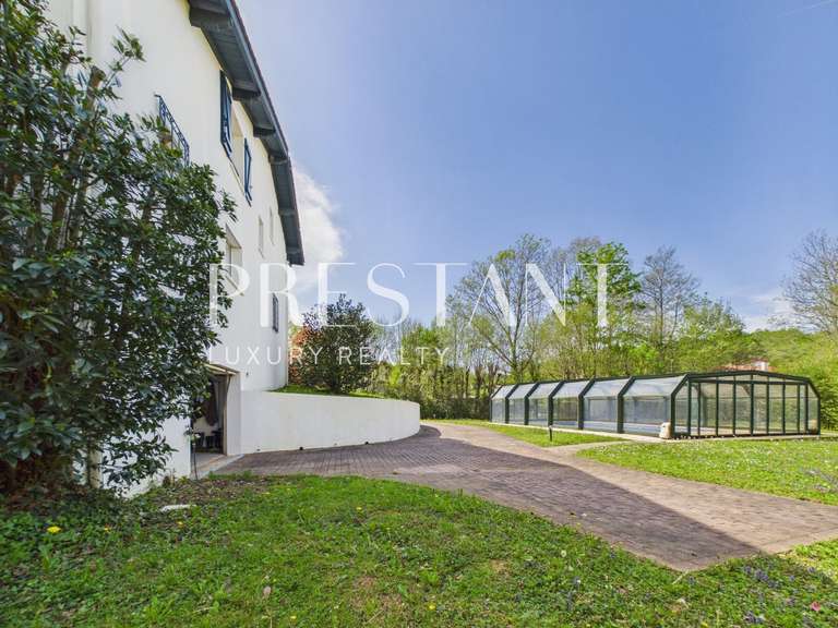 Maison Ascain - 5 chambres - 240m²