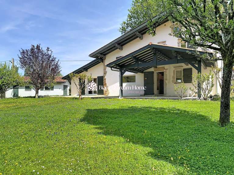 Maison Ascain - 5 chambres - 180m²