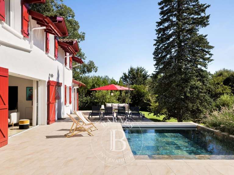 Maison Ascain - 5 chambres - 270m²