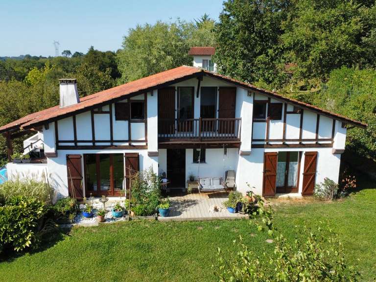 Maison Ascain - 6 chambres - 165m²