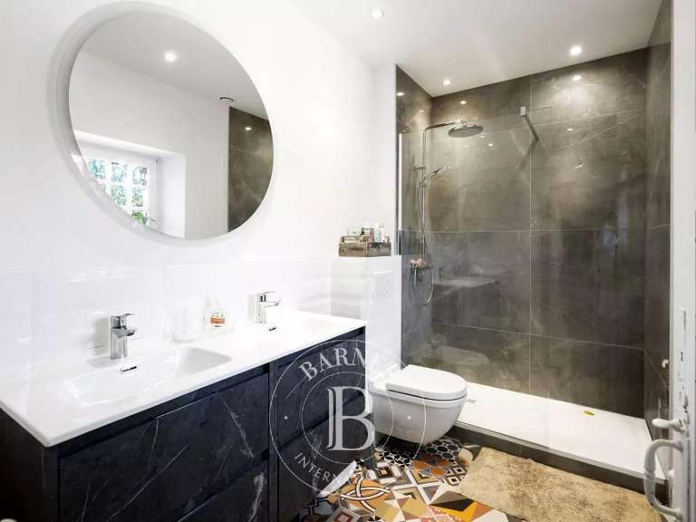 Propriété Ascain - 3 chambres - 370m²