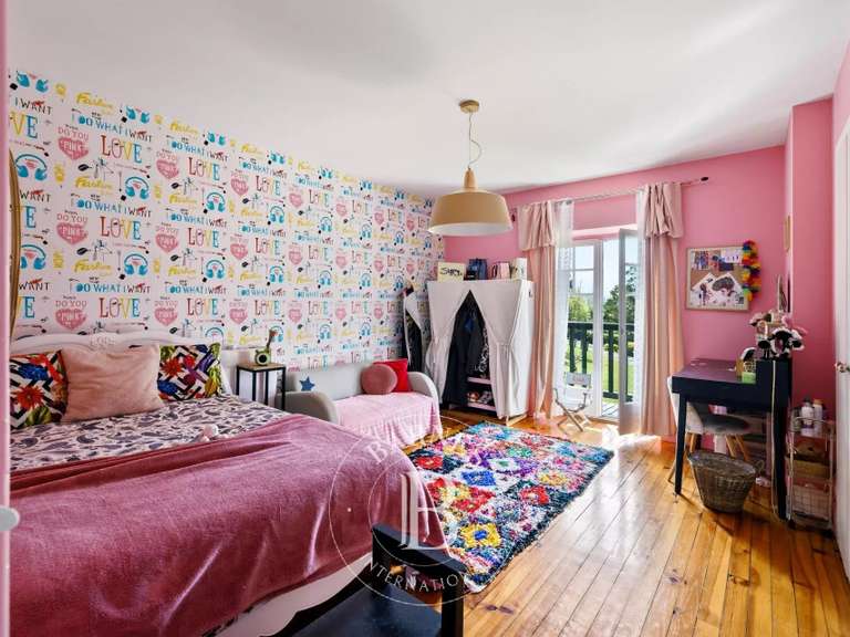 Propriété Ascain - 3 chambres - 370m²