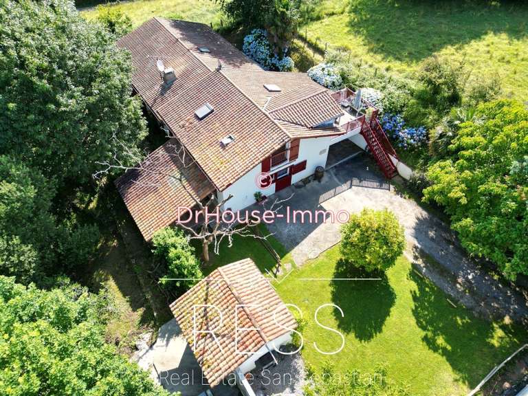 Villa Ascain - 7 chambres - 208m²
