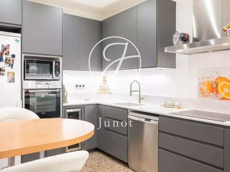 Apartment Asnières-sur-Seine - 3 bedrooms - 130m²