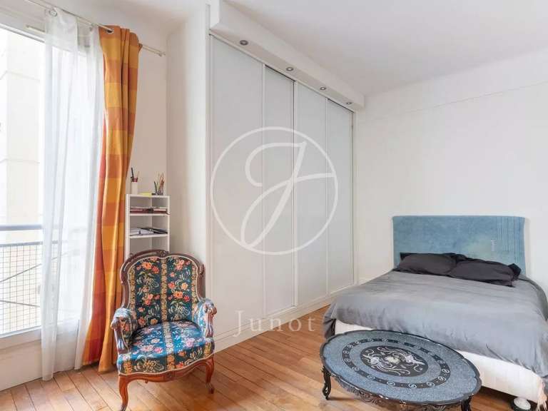 Apartment Asnières-sur-Seine - 3 bedrooms - 130m²