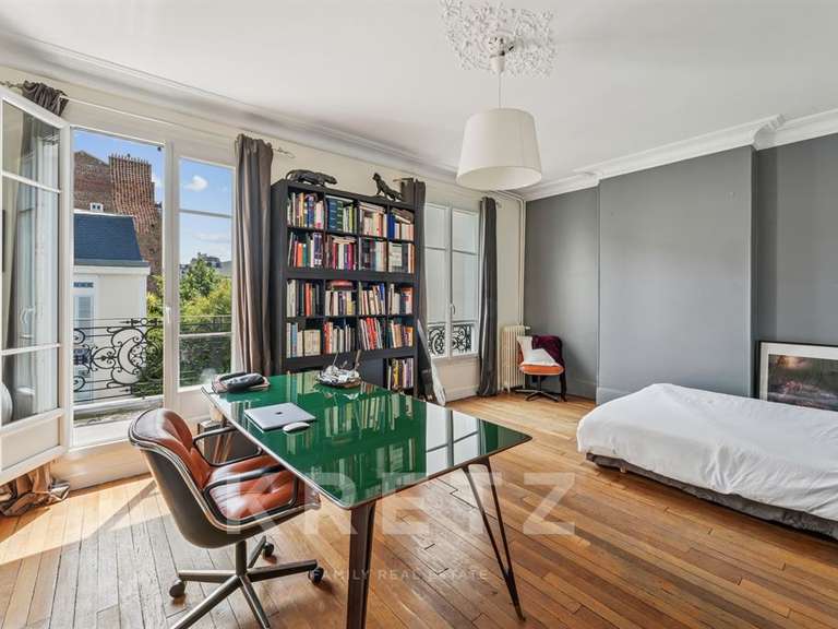 Mansion Asnières-sur-Seine - 6 bedrooms - 360m²