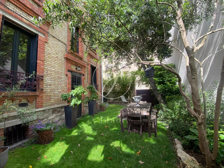 House Asnières-sur-Seine - 5 bedrooms - 313m²
