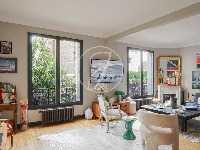 House Asnières-sur-Seine - 5 bedrooms - 313m²