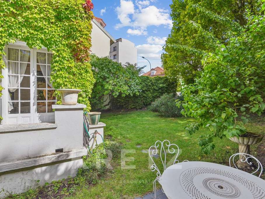 House Asnières-sur-Seine