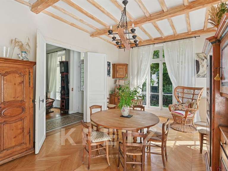 Maison Asnières-sur-Seine - 6 chambres - 234m²